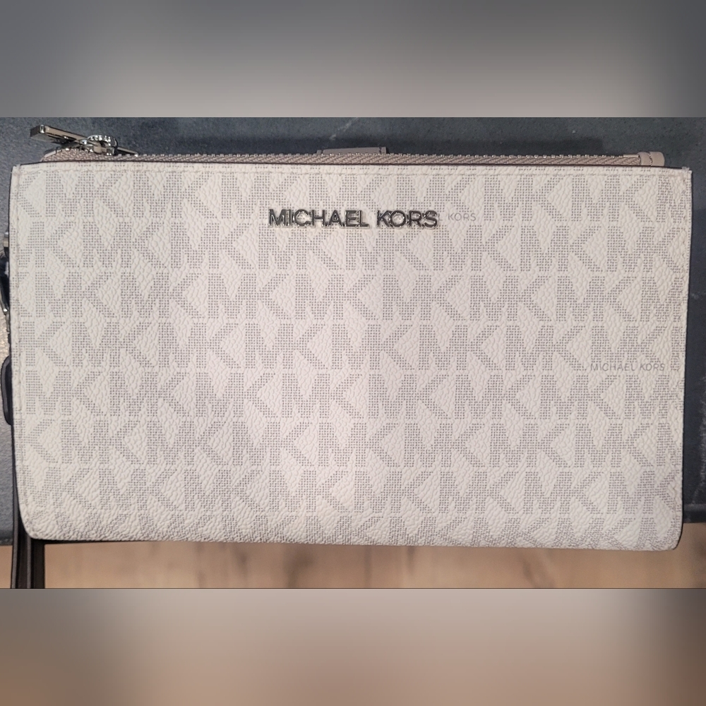 BNWT ~ MK Double Zip Wallet